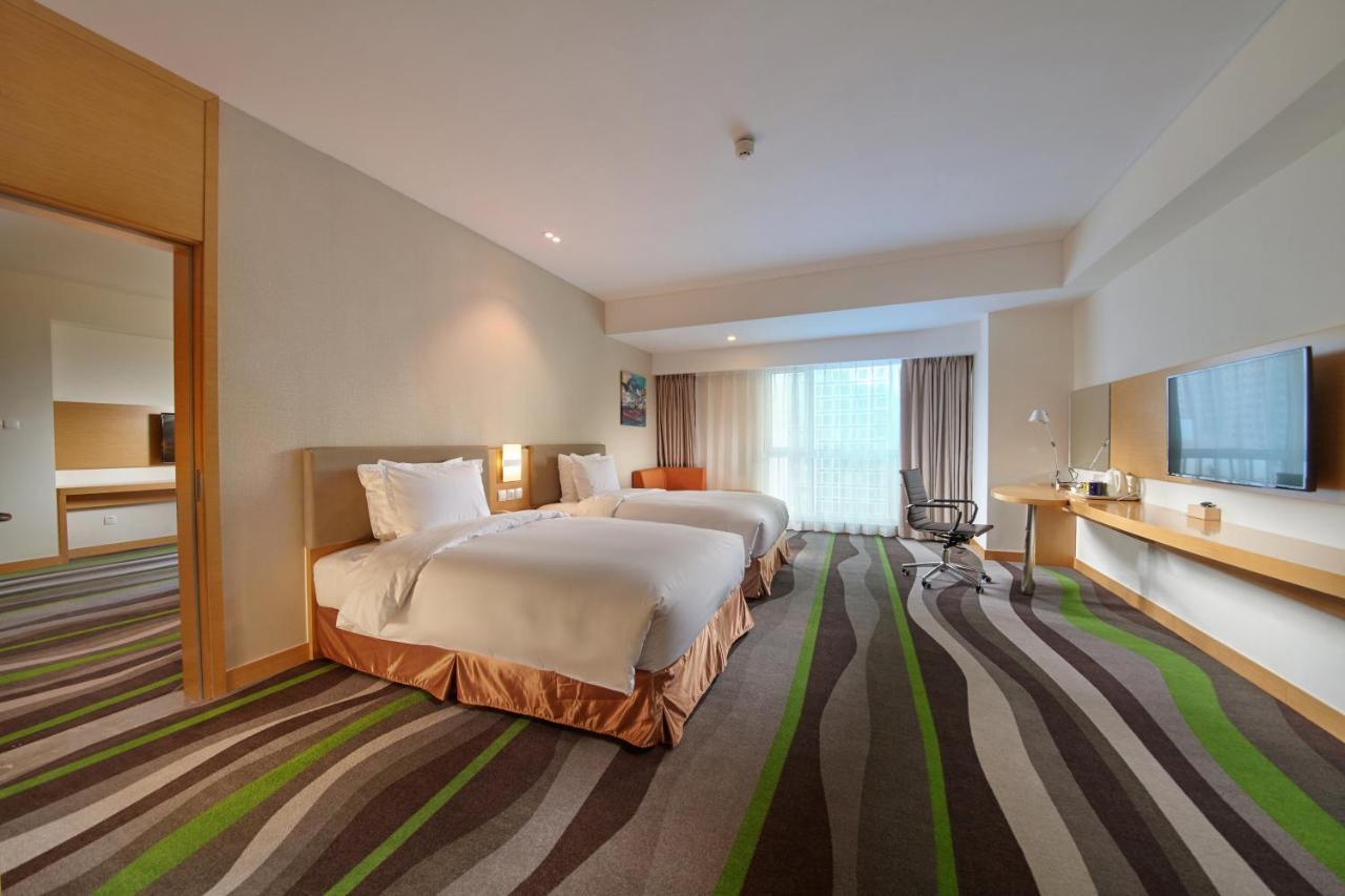 Holiday Inn Express Tangshan Downtown By Ihg ภายนอก รูปภาพ