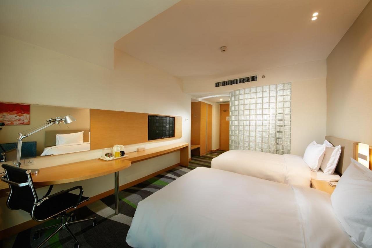 Holiday Inn Express Tangshan Downtown By Ihg ภายนอก รูปภาพ